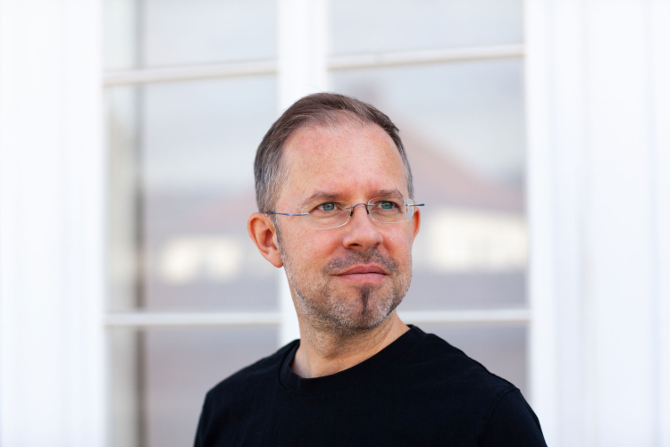Bereits vor zehn Jahren sagte Martin Osen bei der ersten Ausgabe von Designerds in Bozen: Künftig werde es weniger, aber bessere Designerinnen und Designer brauchen.