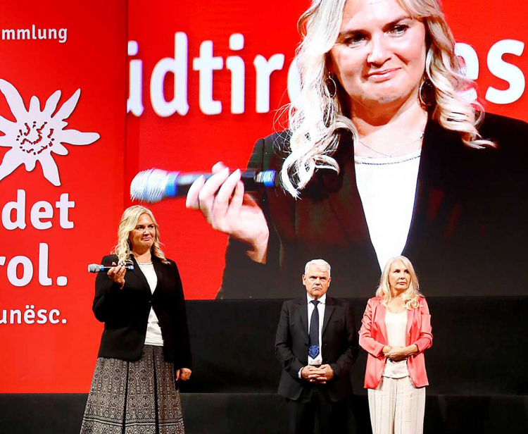 Renate Gebhard, Julia Unterberger und Manfred Mayr