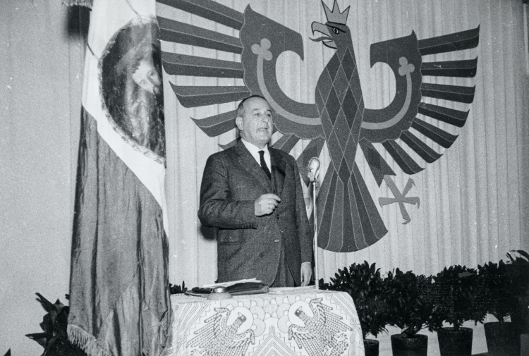 Erich Amonn, Gründungsobmann der Südtiroler Volkspartei und Dableiber:
„Aus der antinazistischen Widerstandsbewegung hervorgegangen.“