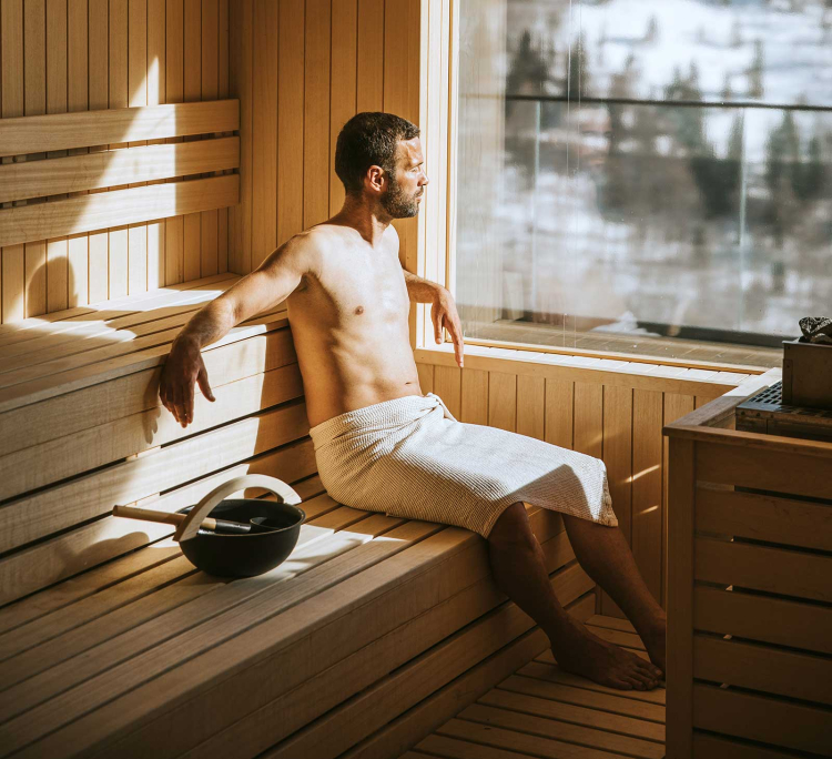 Regelmäßiges Saunieren verbessert die Durchblutung, stärkt das Herz und wirkt sich auch noch positiv auf den Schlaf aus.