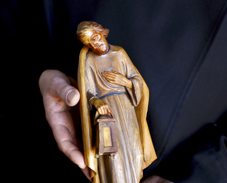 Holzfigur