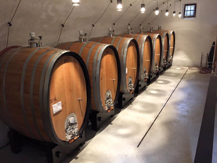 Weinkellerei