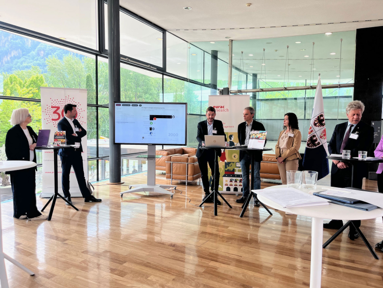 Eurac-Pressekonferenz zu den Entwicklungen in der Gemeindepolitik. Nähere Infos unter: www.gemeindewahlen.eurac.edu.