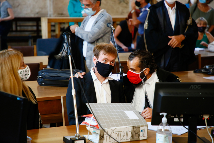 Karl Bär (links) und sein Verteidiger Nicola Canestrini