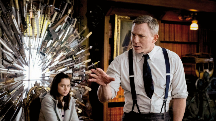 Daniel Craig