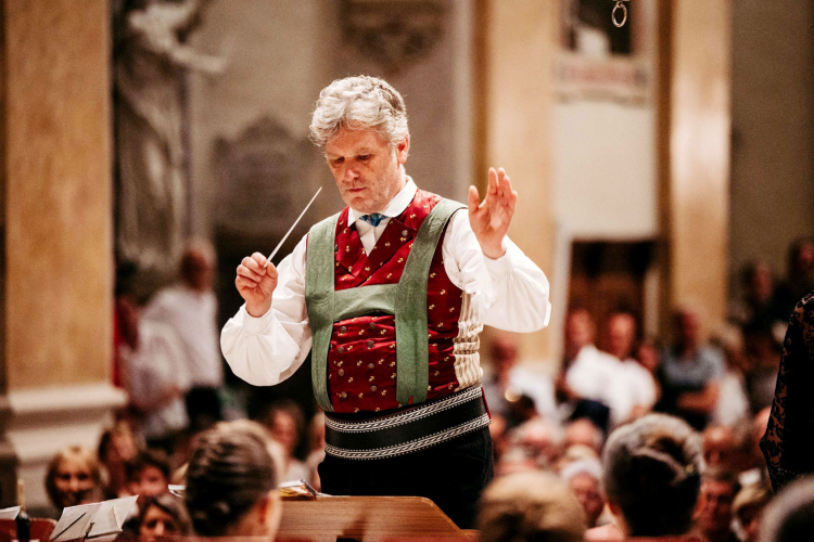 Georg Thaler bei seinem Abschiedskonzert als Kapellmeister mit der Bürgerkapelle Gries 2023.