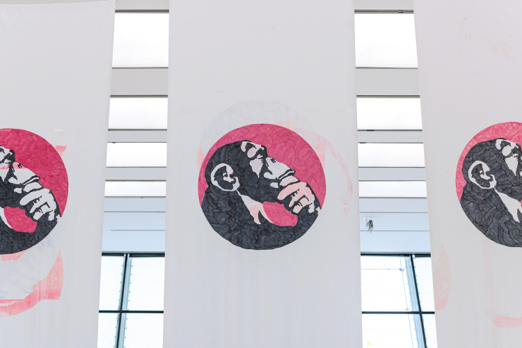 Keren Cytter zeigt ihre Arbeiten das erste Mal in einer Einzelausstellung in Italien: Das Vergehen der Zeit ist etwas für Erwachsene. Werk von Keren Cytter