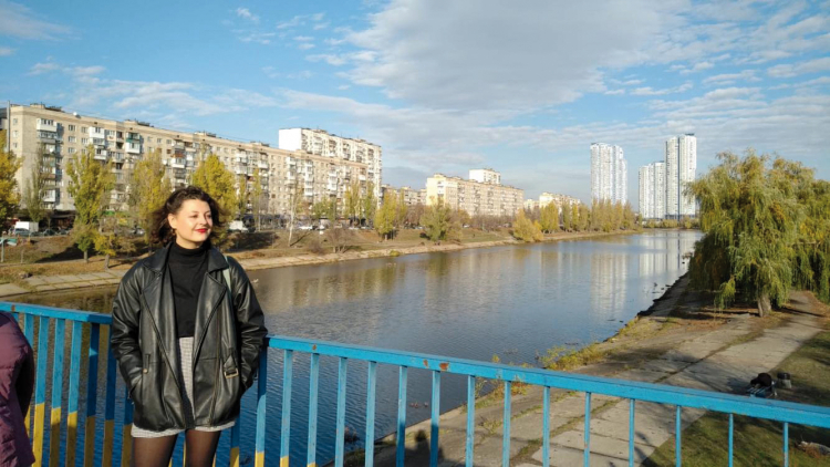 Daniela Prugger, 29, stammt aus Olang und arbeitet seit einem Jahr als freie Korrespondentin in Kiew. Daniela Prugger, 29, stammt aus Olang und arbeitet seit einem Jahr als freie Korrespondentin in Kiew.
