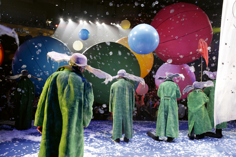 Slava‘s Snowshow