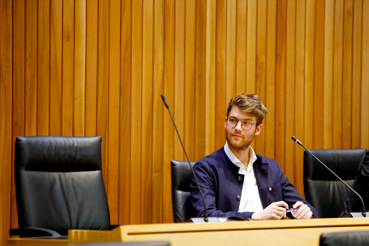 Zeno Oberkofler, Abgeordneter der Grünen: „Das Recht auf psychische Gesundheit muss für alle gewährleistet werden.“