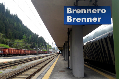 Endstation: Hier steht, wer mit dem Zug nach Nord oder Süd möchte. Jetzt steht hier niemand mehr.