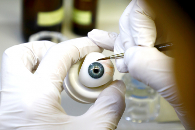 Augen­prothese