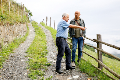 Norbert Dall’Ò auf Lokal­augenschein mit Franz Josef ­Rabensteiner