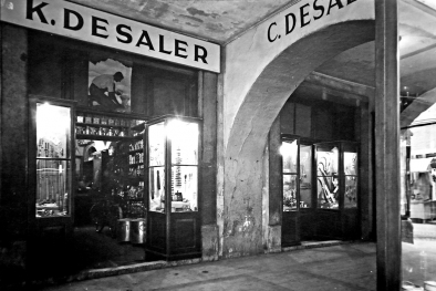 Traditionsgeschäft­ K. Desaler
