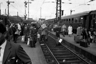 Gastarbeitern am Bahnhof München 1960