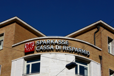 Hauptsitz der Südtiroler Sparkasse in Bozen