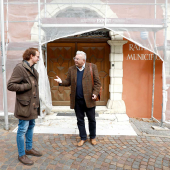 Alexander van Gerven mit Bürgermeister Dieter Pinggera