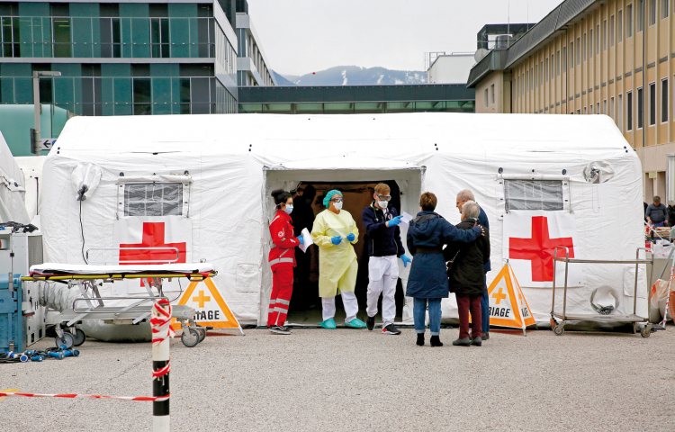 Corona-Maßnahmen am Bozner  Krankenhaus: Nur keine Panik.